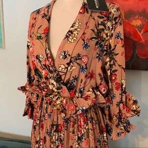 Prettylittlething floral pleated skater dress sz 6